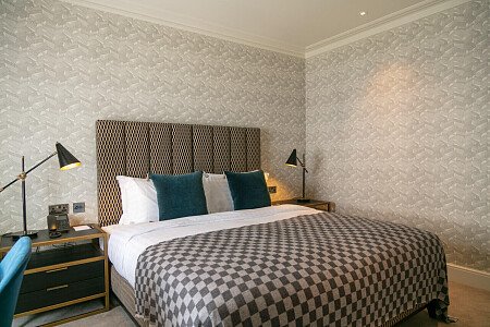 Four poster beds- London- filming photoshoot location-051