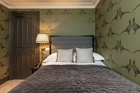 Four poster beds- London- filming photoshoot location-053