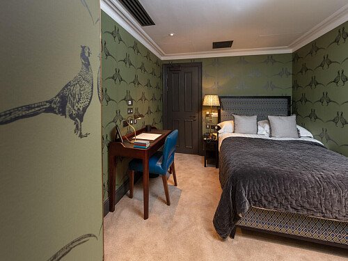 Four poster beds- London- filming photoshoot location-054