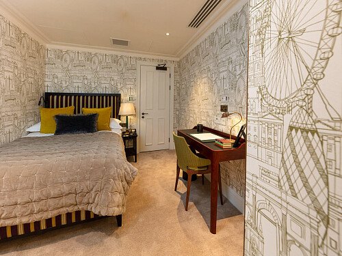 Four poster beds- London- filming photoshoot location-057