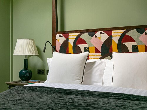 Four poster beds- London- filming photoshoot location-061