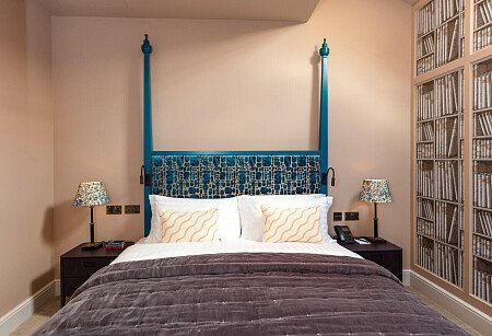 Four poster beds- London- filming photoshoot location-068