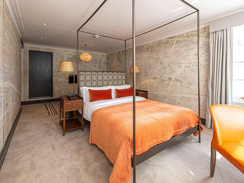 Four poster beds- London- filming photoshoot location-073