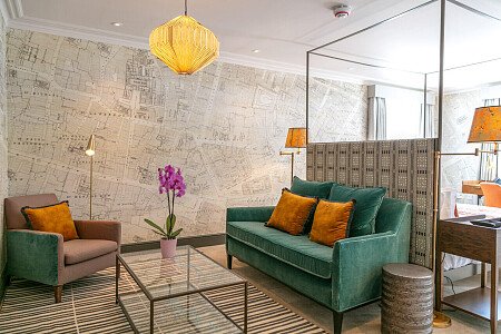 Four poster beds- London- filming photoshoot location-075