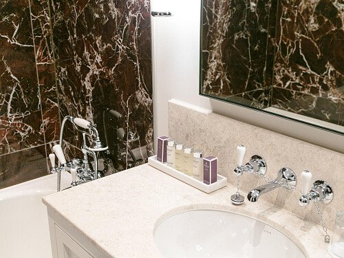 Four poster beds- London- filming photoshoot location-094