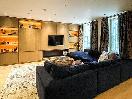 Marble bathroom - London-  filming photoshoot location-12