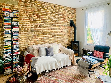 Exposed red brick feature wall-London- filming photoshoot location-01