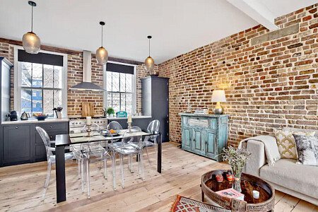 Exposed red brick feature wall-London- filming photoshoot location-09