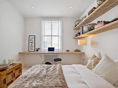 Exposed red brick feature wall-London- filming photoshoot location-23