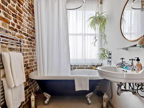 Exposed red brick feature wall-London- filming photoshoot location-27