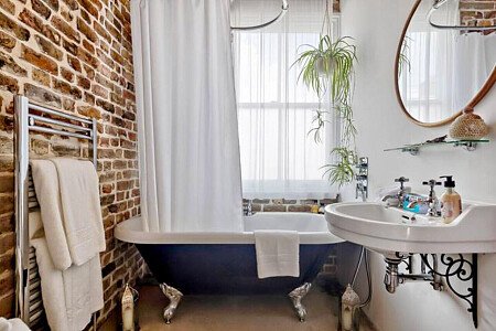 Exposed red brick feature wall-London- filming photoshoot location-27