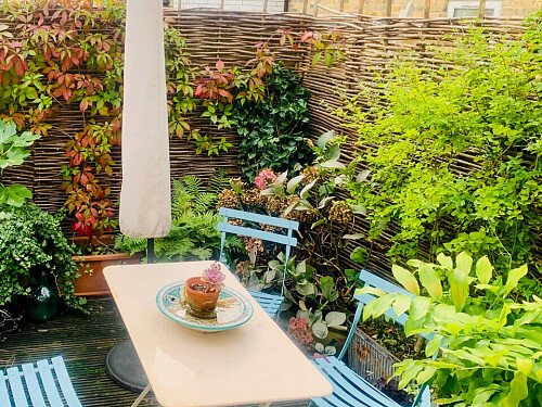 Exposed red brick feature wall-London- filming photoshoot location-31