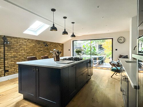 Large kitchen with skylights- SE13- filming photoshoot location-09