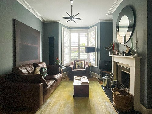 Large kitchen with skylights- SE13- filming photoshoot location-17