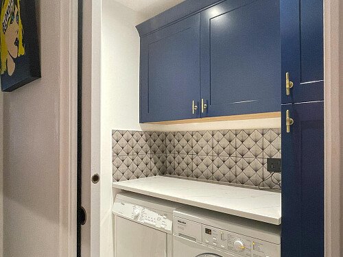 Large kitchen with skylights- SE13- filming photoshoot location-20