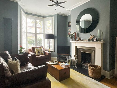 Large kitchen with skylights- SE13- filming photoshoot location-19