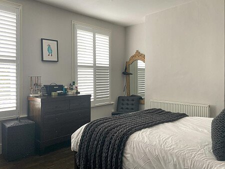 Large kitchen with skylights- SE13- filming photoshoot location-26