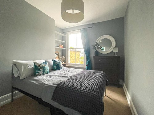 Large kitchen with skylights- SE13- filming photoshoot location-31