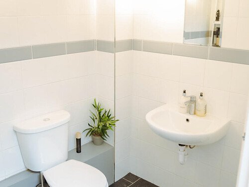 Sleek and sophisicated barbers,  London filming photoshoot location-29-20