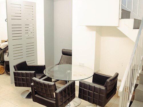 Sleek and sophisicated barbers,  London filming photoshoot location-29-24