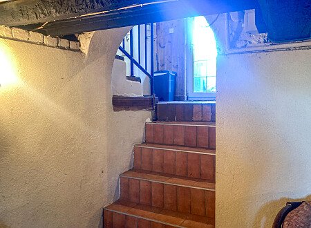 Rundown swimming pool- Kent-  filming photoshoot location-13