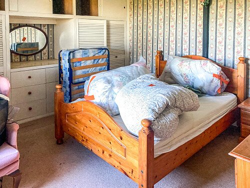 Rundown swimming pool- Kent-  filming photoshoot location-16