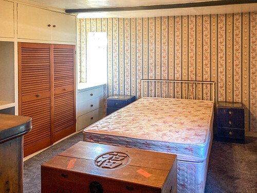 Rundown swimming pool- Kent-  filming photoshoot location-17