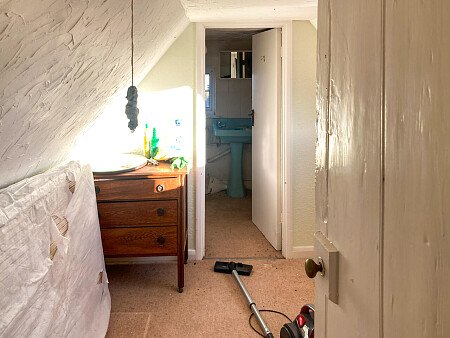 Rundown swimming pool- Kent-  filming photoshoot location-21