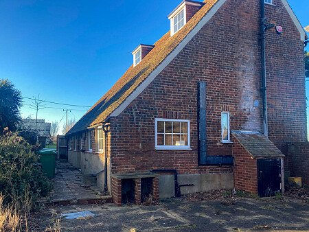 Rundown swimming pool- Kent-  filming photoshoot location-30