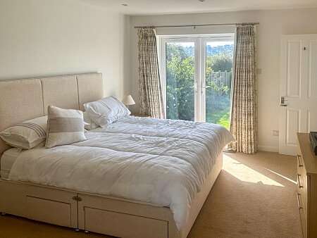 Bungalow with view -  filming photoshoot location-012-04