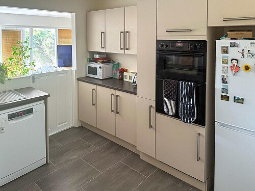 Bungalow with view -  filming photoshoot location-012-07