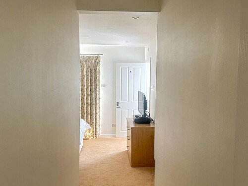 Bungalow with view -  filming photoshoot location-012-19