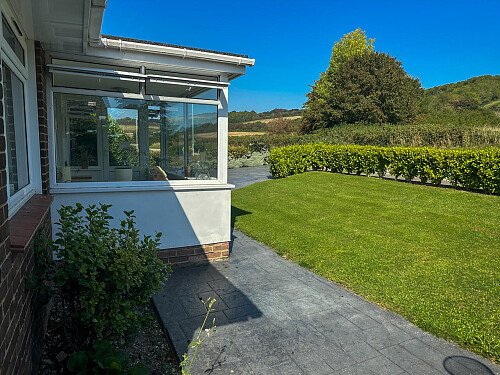 Bungalow with view -  filming photoshoot location-012-30