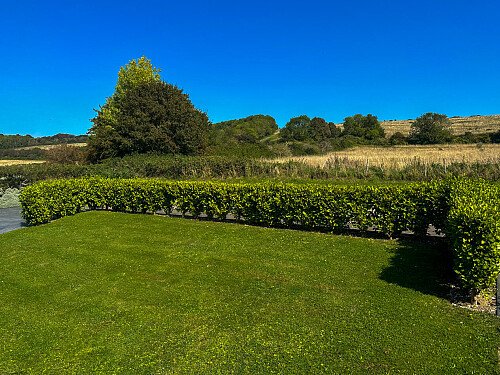 Bungalow with view -  filming photoshoot location-012-33