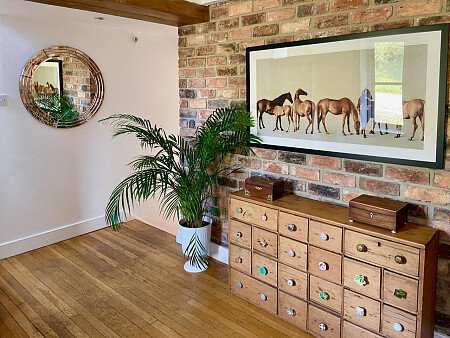 colourful country home  -  filming photoshoot location-012-04