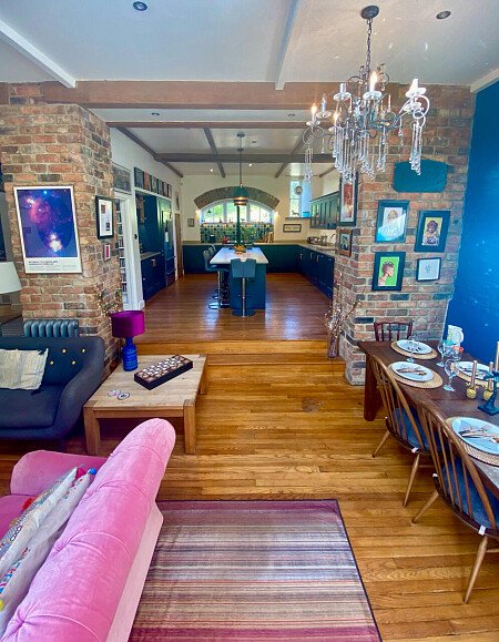 colourful country home  -  filming photoshoot location-012-12