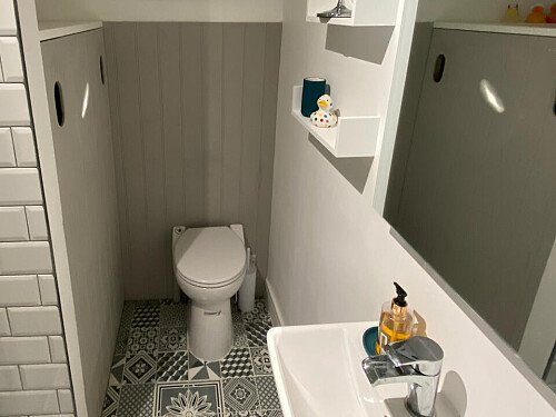 colourful country home  -  filming photoshoot location-012-34