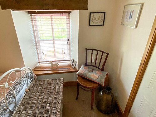 colourful country home  -  filming photoshoot location-012-33