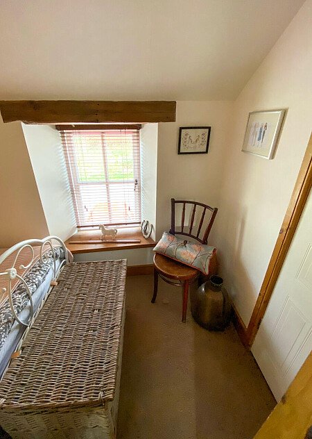 colourful country home  -  filming photoshoot location-012-33