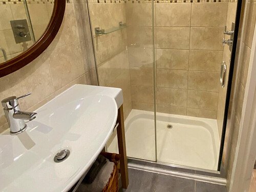 colourful country home  -  filming photoshoot location-012-35