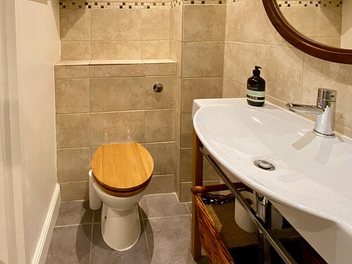 colourful country home  -  filming photoshoot location-012-36