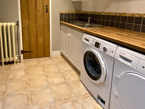 colourful country home  -  filming photoshoot location-012-37