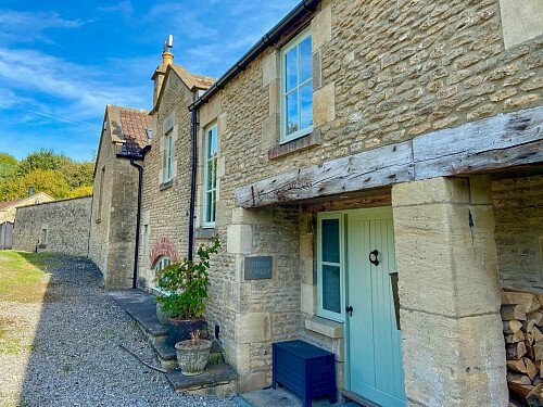 colourful country home  -  filming photoshoot location-012-44