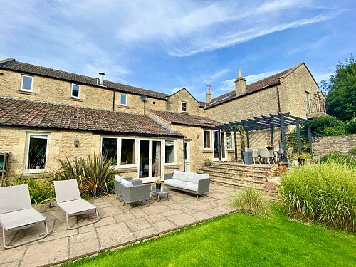 colourful country home  -  filming photoshoot location-012-43