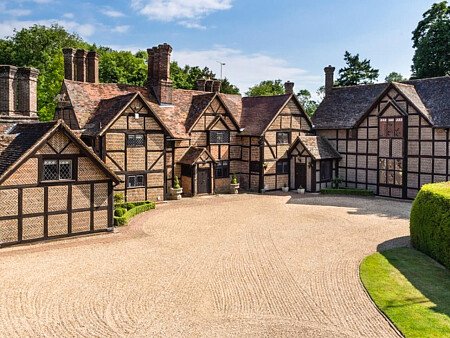 Historic brickwork-Surrey- filming photoshoot location-04