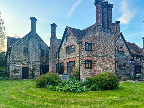 Historic brickwork-Surrey- filming photoshoot location-06