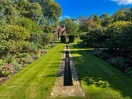 Historic brickwork-Surrey- filming photoshoot location-15