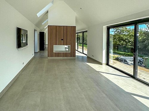 Modern house - filming photoshoot location-50