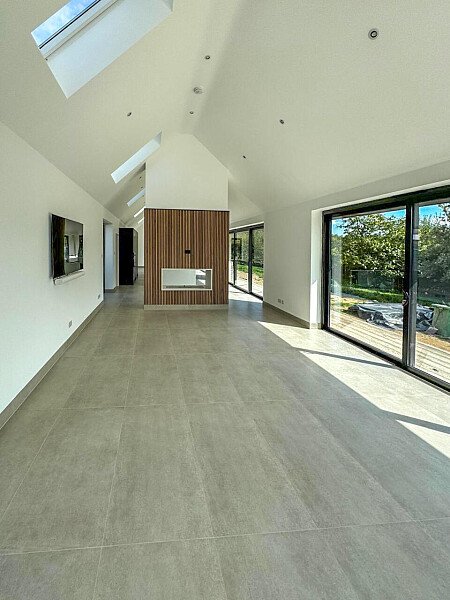 Modern house - filming photoshoot location-50