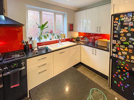 Family Home Chaf - filming photoshoot location-14